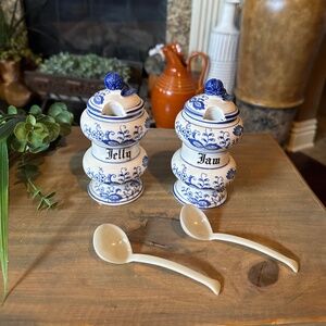 5.5 inch Vintage Blue Onion Porcelain Jam & Jelly Jars with Lids Made in Japan